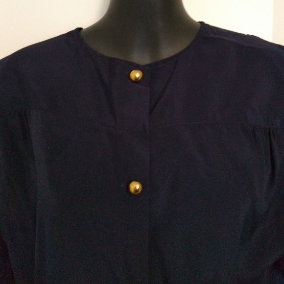 🔥Host Pick🔥 Vintage Parisian style navy blouse - Picture 9 of 9